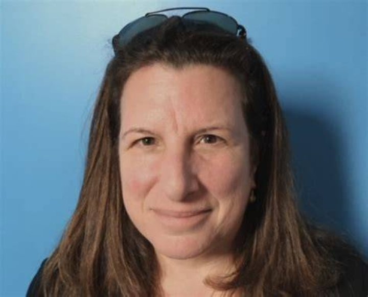 Alexa L. Fogel Net Worth