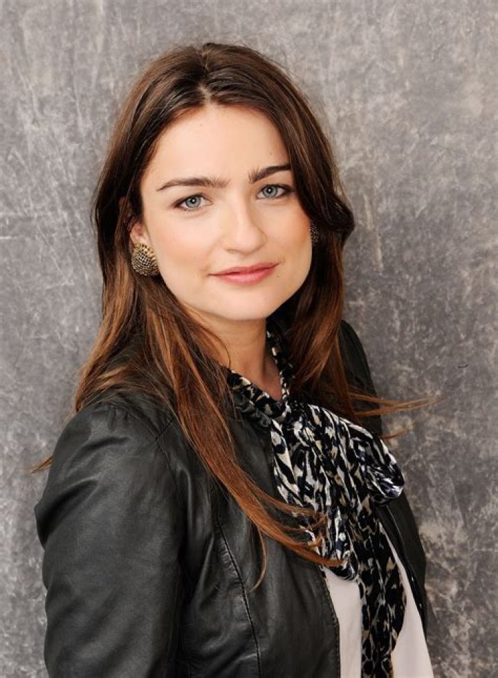 Ania Bukstein Net Worth