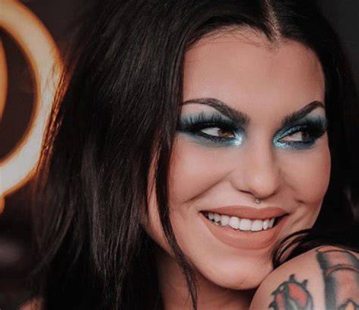 Bailey Sarian Age, Wiki, Net worth, Bio, Height, Husband