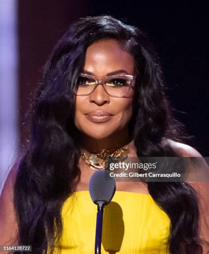 Beverly Bond