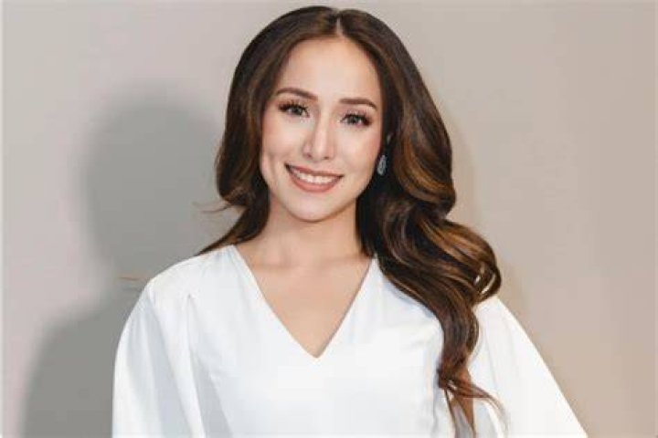 Cristine Reyes