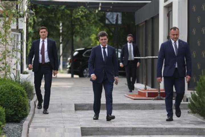 Dan - The Bodyguard