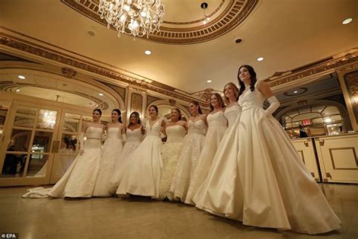 Debutante's Sister