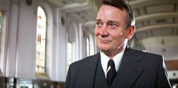 Denholm Elliott Net Worth