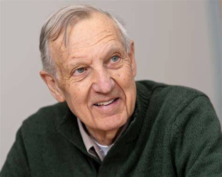 Dennis Barlow