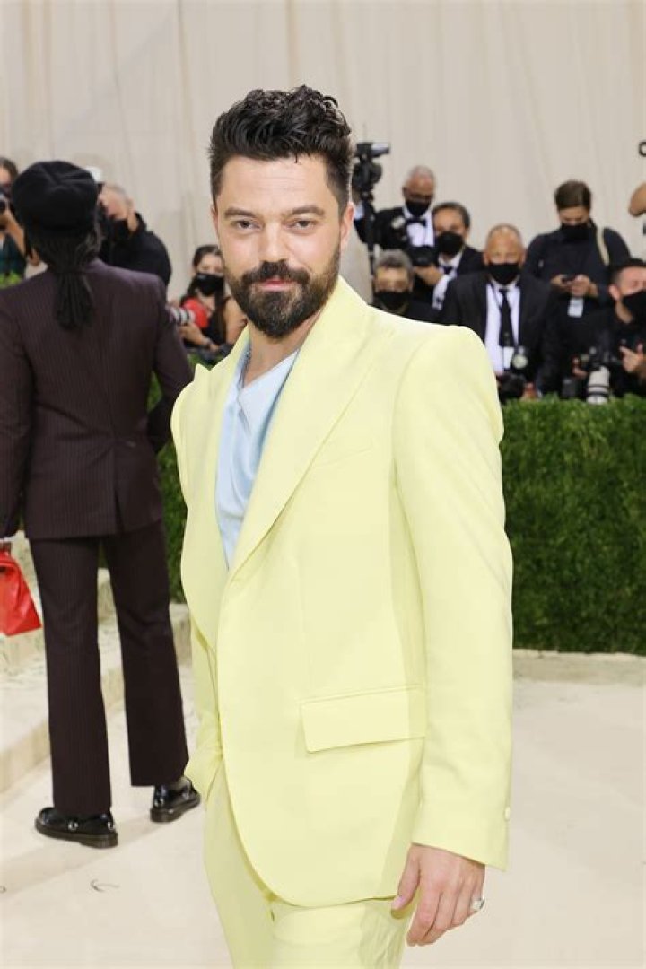 Dominic Cooper Net Worth