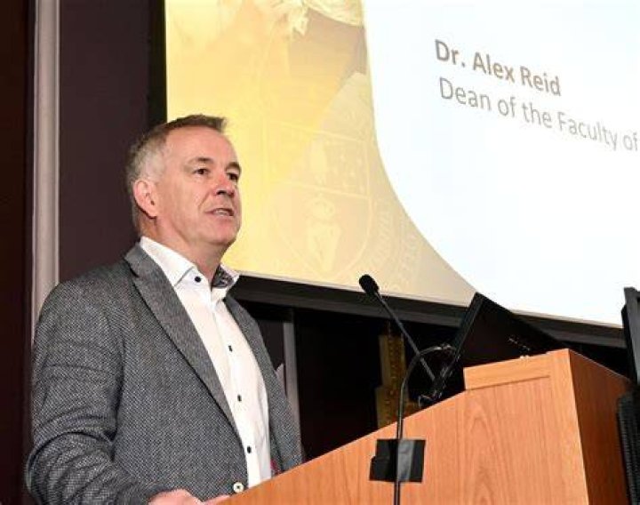 Dr. Alex Reid