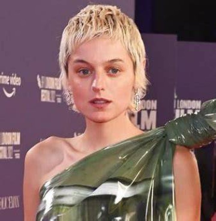 Emma Corrin Height: Age, Bio, Net Worth, Career & More