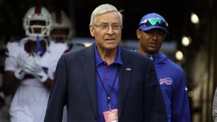 Himself - Color Commentator / Himself - Buffalo Bills Wide Receiver