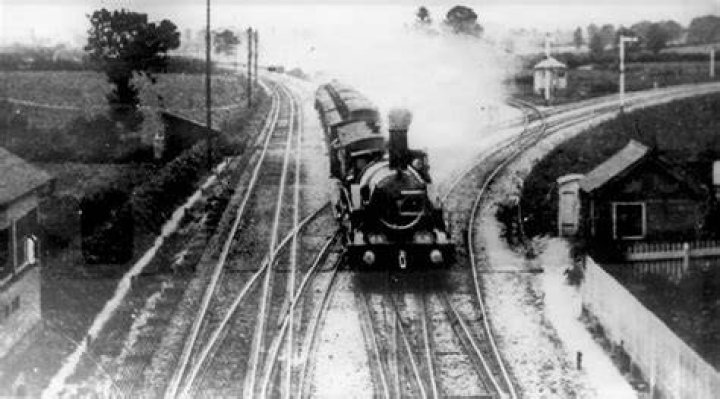 How fast did trains go in 1890