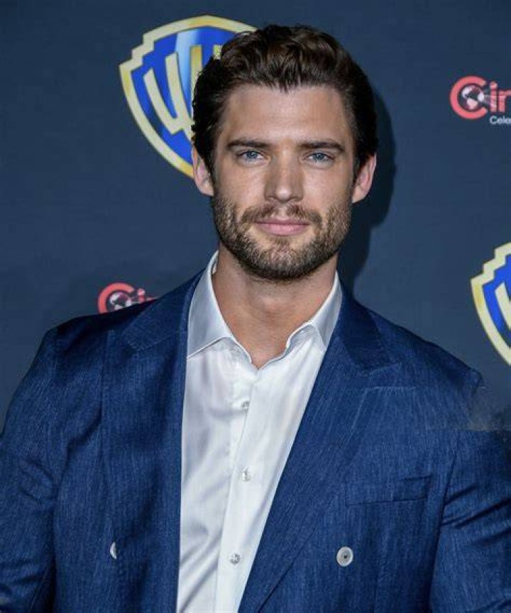 How old is David Corenswet? Where is David Corenswet from?