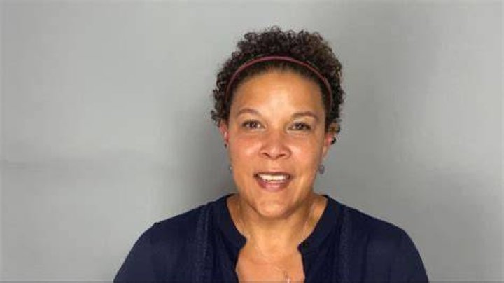 Linda Powell Net Worth