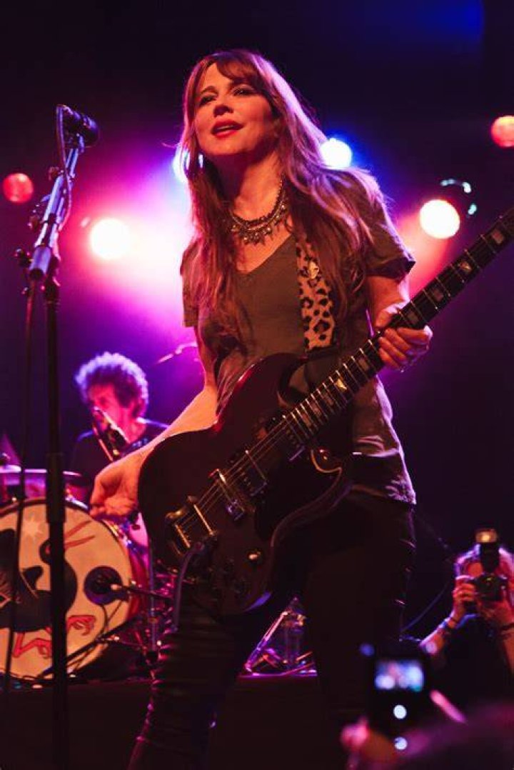 Louise Post Net Worth
