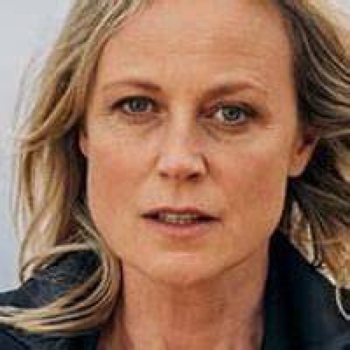 Marta Dusseldorp Net Worth