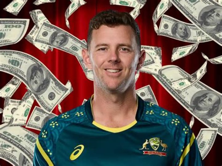 Mike Hazlewood Net Worth