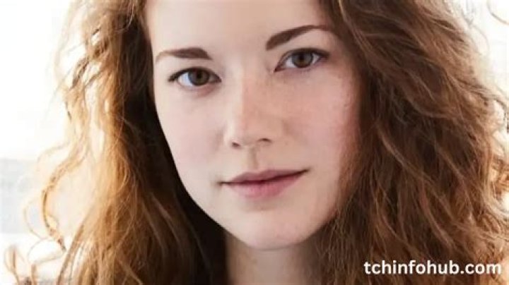 Molly Kunz Net Worth