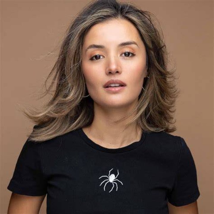 Naomi Sequeira Net Worth