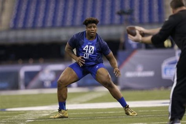 Robert Myers (offensive lineman)