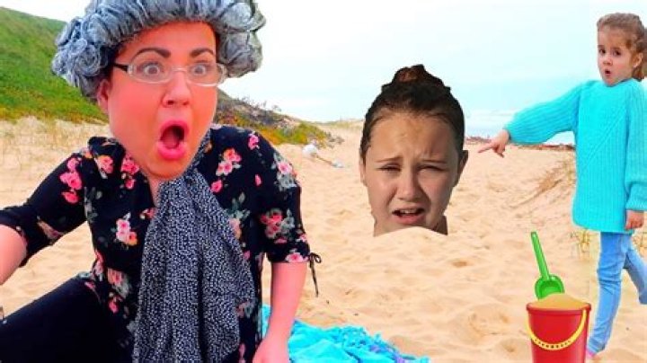 Ruby Bonnie Granny Youtuber overview