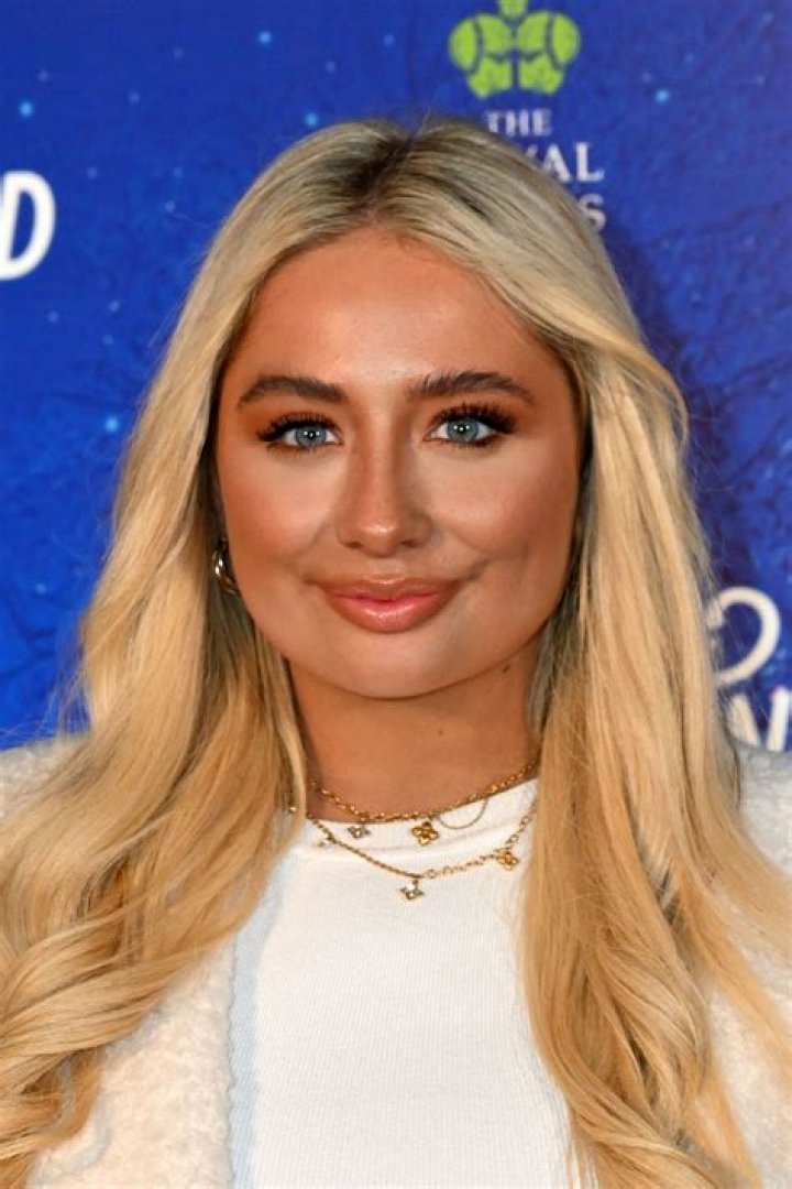 Saffron Barker