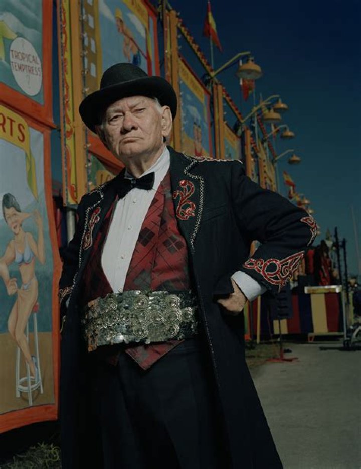 Sideshow Barker