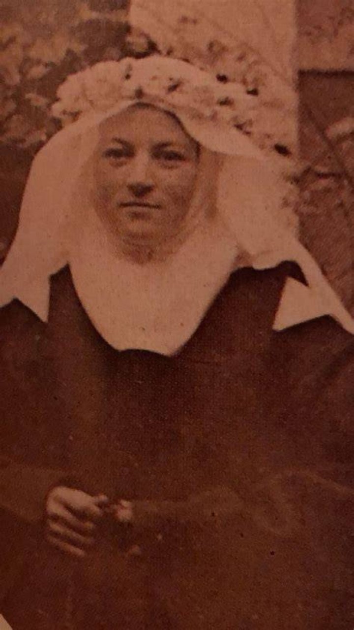 Sister Madeleine / Starlet