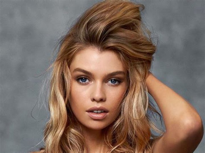 Stella Maxwell