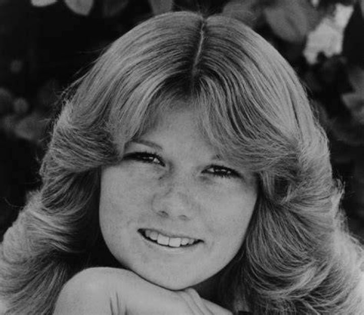 Suzanne Crough Net Worth