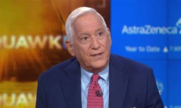 Walter Isaacson Net Worth